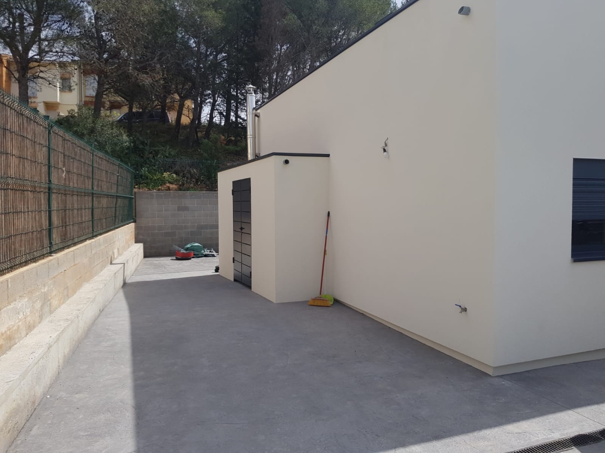 Construction of a single-family house in Garriguella